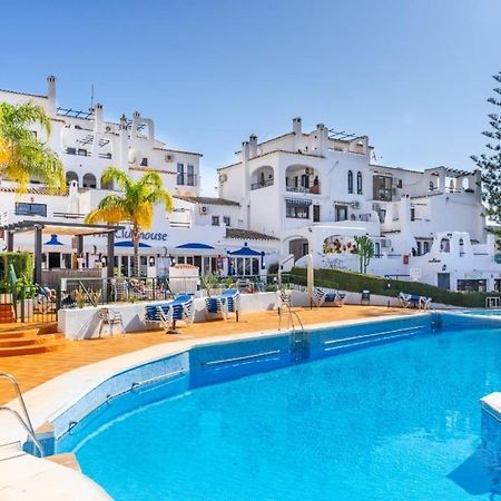 Apartamento-estudio Benalsun Pueblo Evita Benalmádena Exterior foto