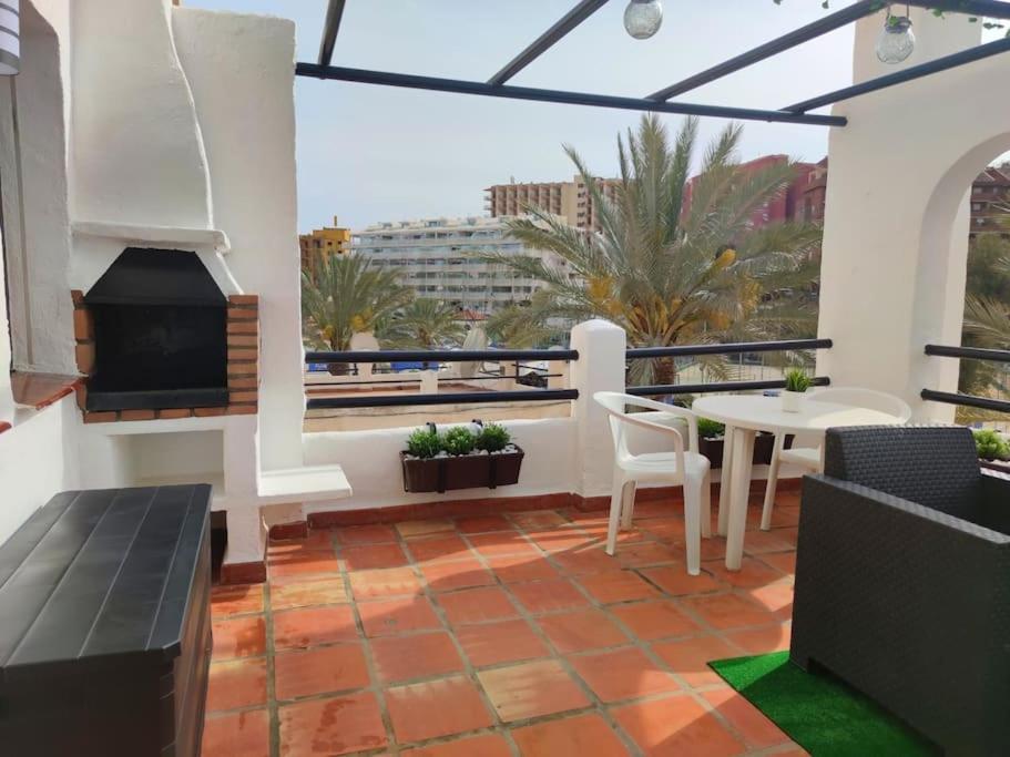 Apartamento-estudio Benalsun Pueblo Evita Benalmádena Exterior foto