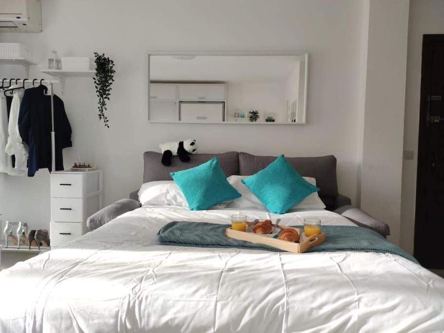 Apartamento-estudio Benalsun Pueblo Evita Benalmádena Exterior foto