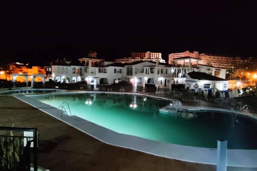 Apartamento-estudio Benalsun Pueblo Evita Benalmádena Exterior foto