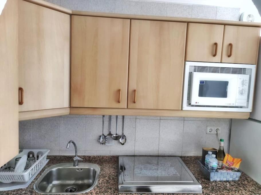 Apartamento-estudio Benalsun Pueblo Evita Benalmádena Exterior foto