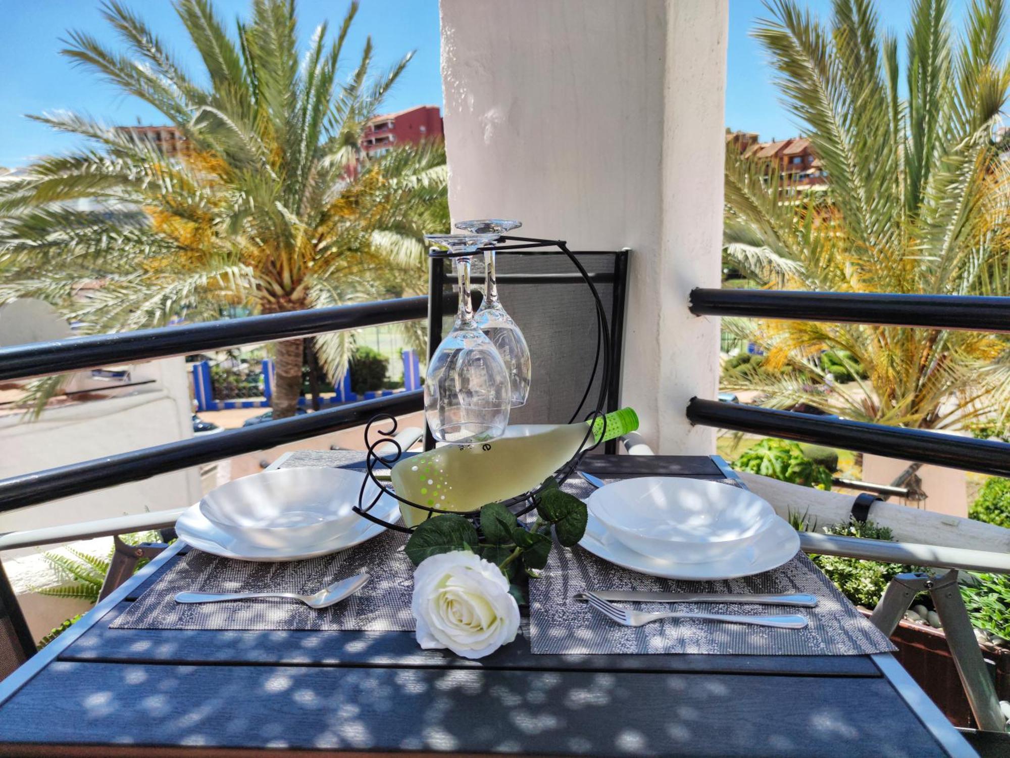 Apartamento-estudio Benalsun Pueblo Evita Benalmádena Exterior foto