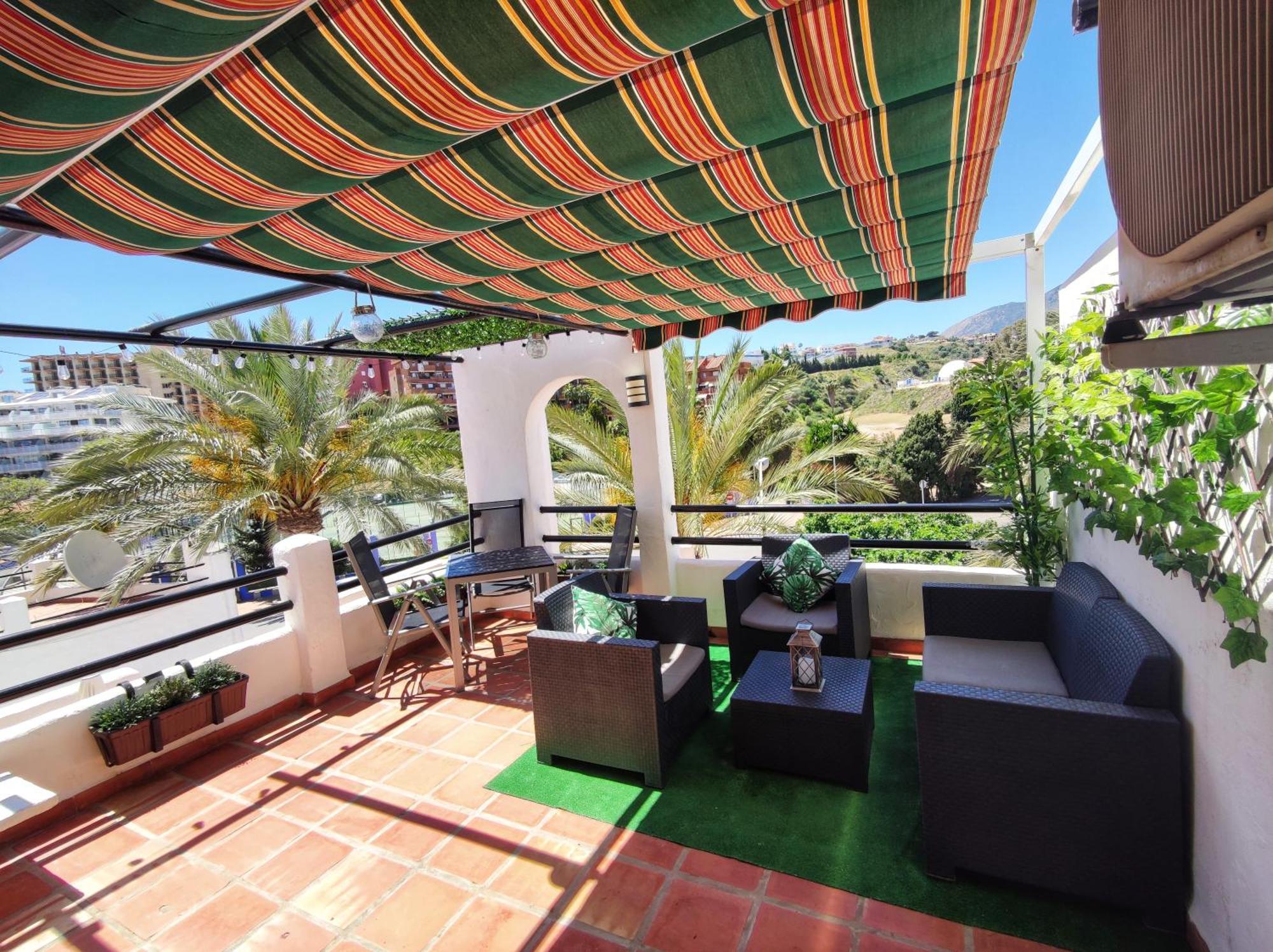 Apartamento-estudio Benalsun Pueblo Evita Benalmádena Exterior foto