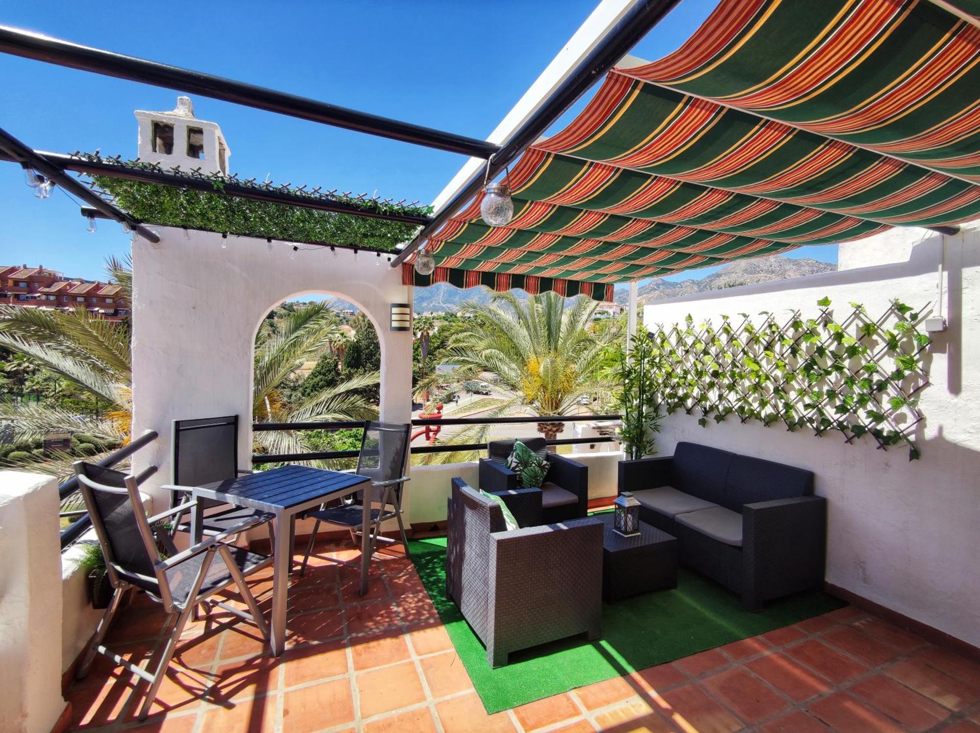 Apartamento-estudio Benalsun Pueblo Evita Benalmádena Exterior foto